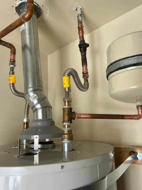 Water heater installation and plumbing repair in Meadowoods of Davidsonville